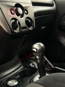 نيسان فيرسا